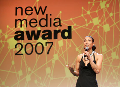 newmedia4725.jpg