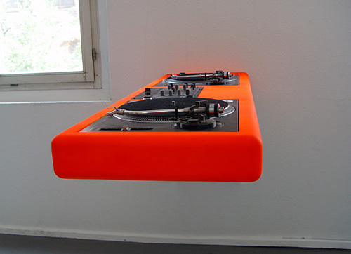 dj_desk_metrofarm_1 dj_desk_metrofarm_1