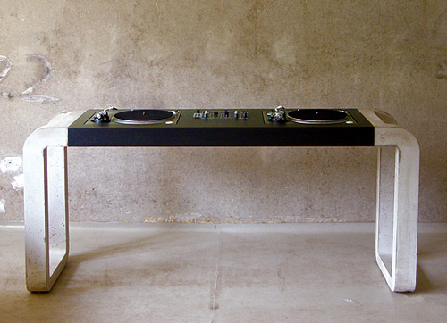 dj_desk_metrofarm_2 dj_desk_metrofarm_2