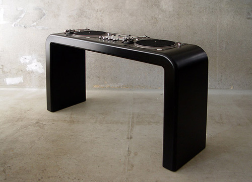dj_desk_metrofarm_3 dj_desk_metrofarm_3
