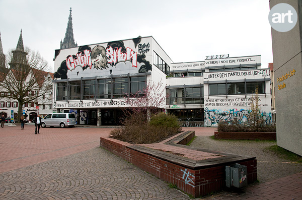 graffiti-einsteinhaus-01