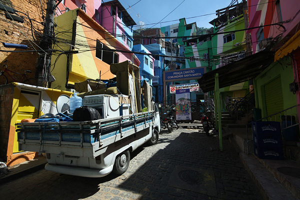 Favela-Painting-15
