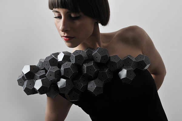 Amila-Hrustic-Platos-Collection-01