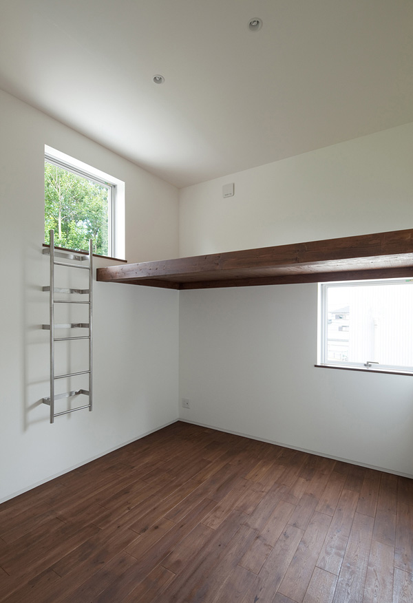 n-house-14
