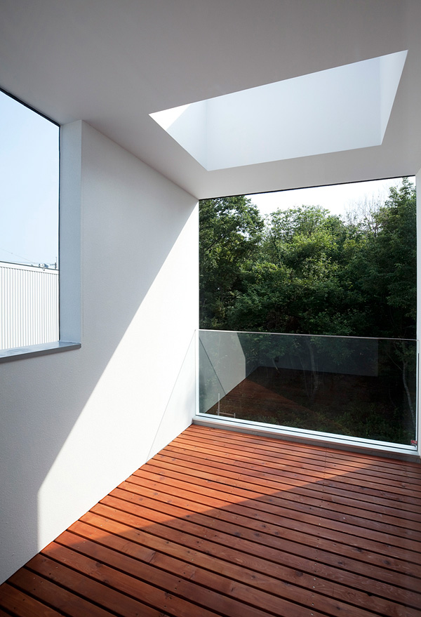 n-house-16