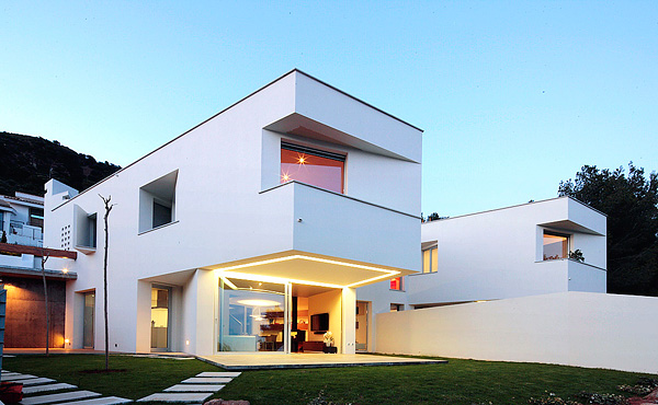 MANRIQUE-HOUSE-01