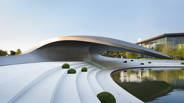 Porsche Pavillon at Autostadt Wolfsburg by Henn Architekten Porsche Pavillon at Autostadt Wolfsburg by Henn Architekten