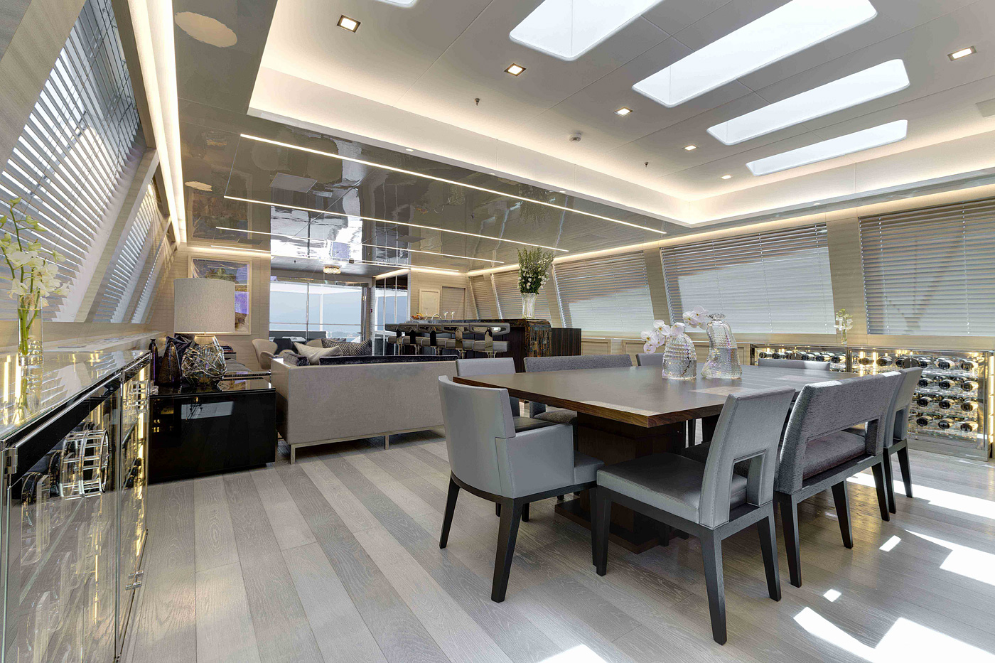 MANGUSTA-165-E-MOONRAKER-10