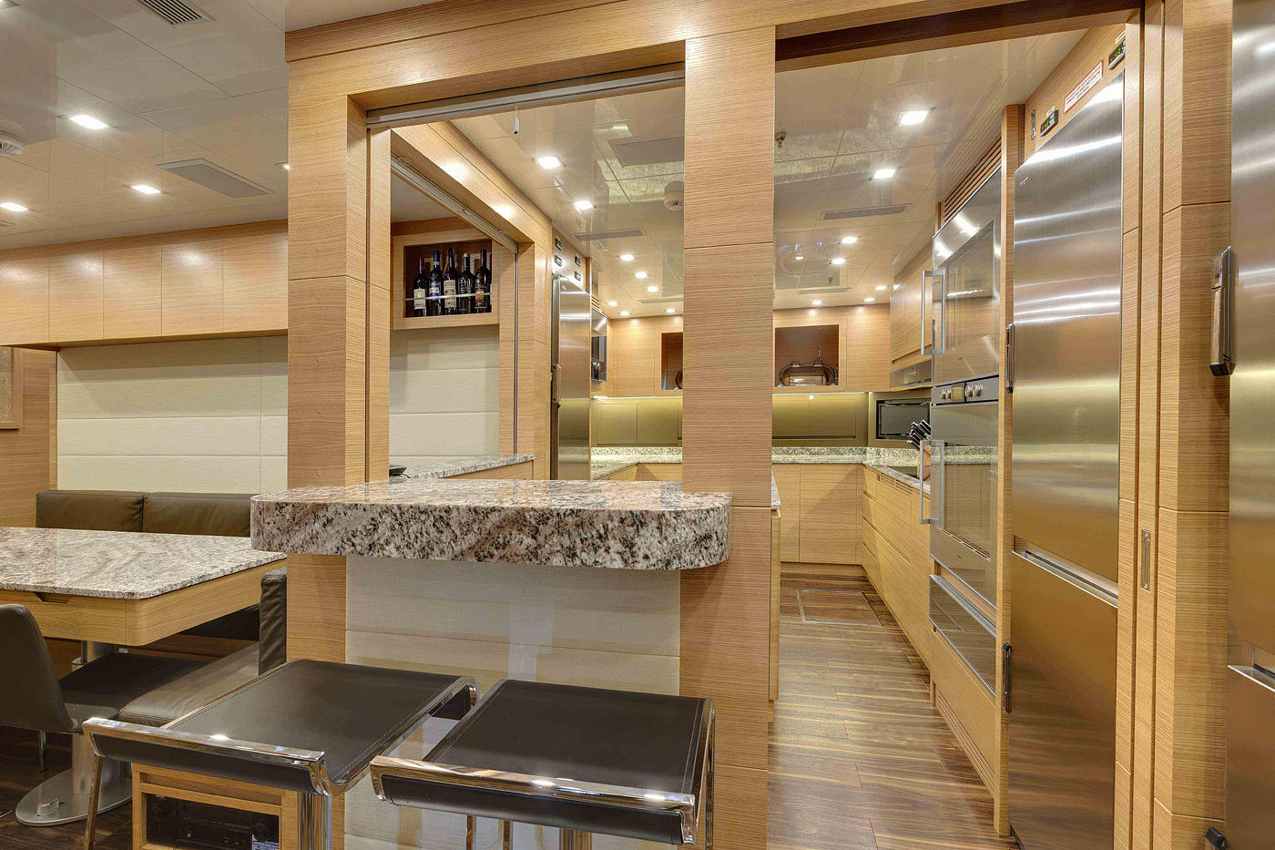 MANGUSTA-165-E-MOONRAKER-17