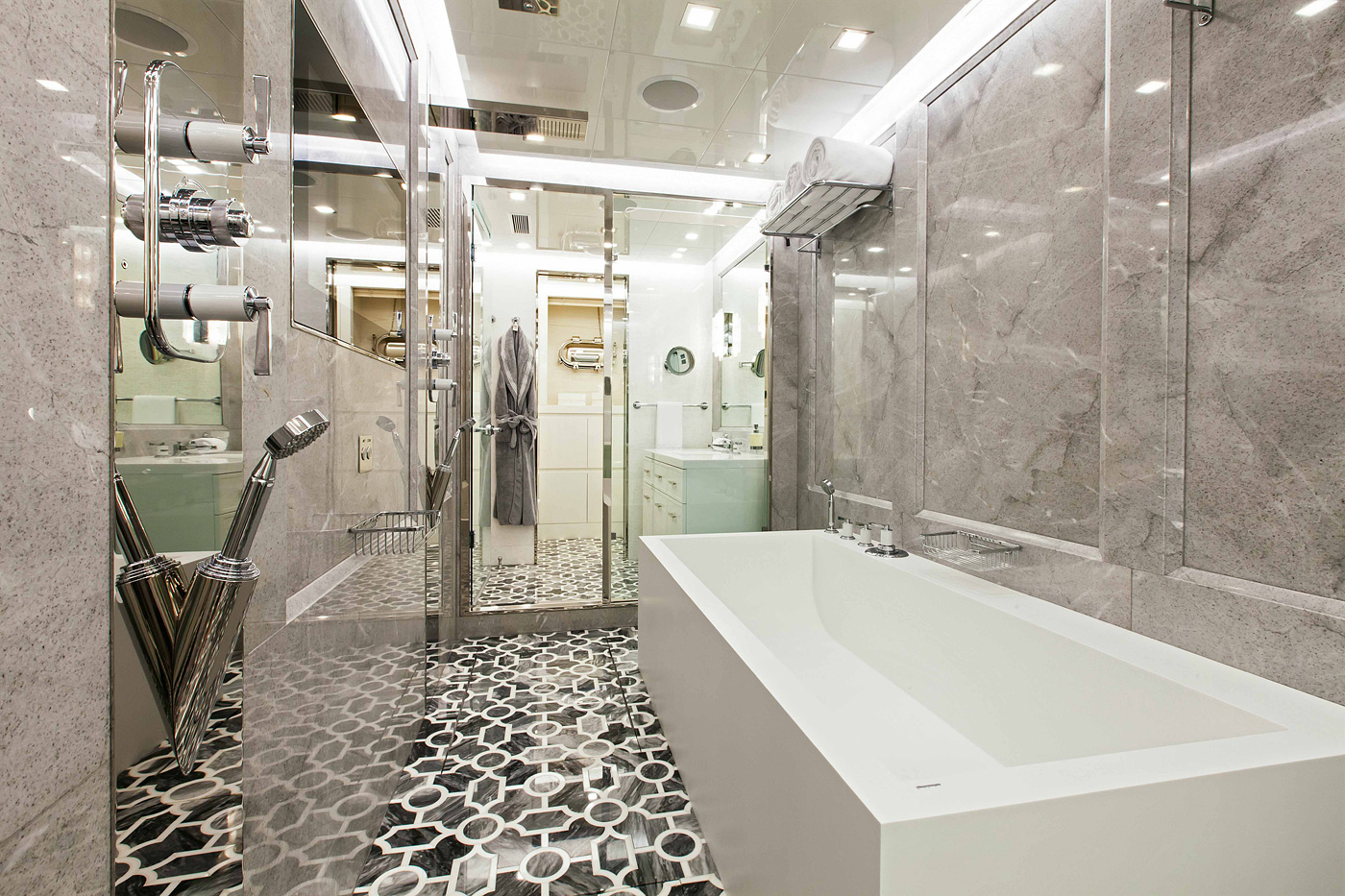 MANGUSTA-165-E-MOONRAKER-18