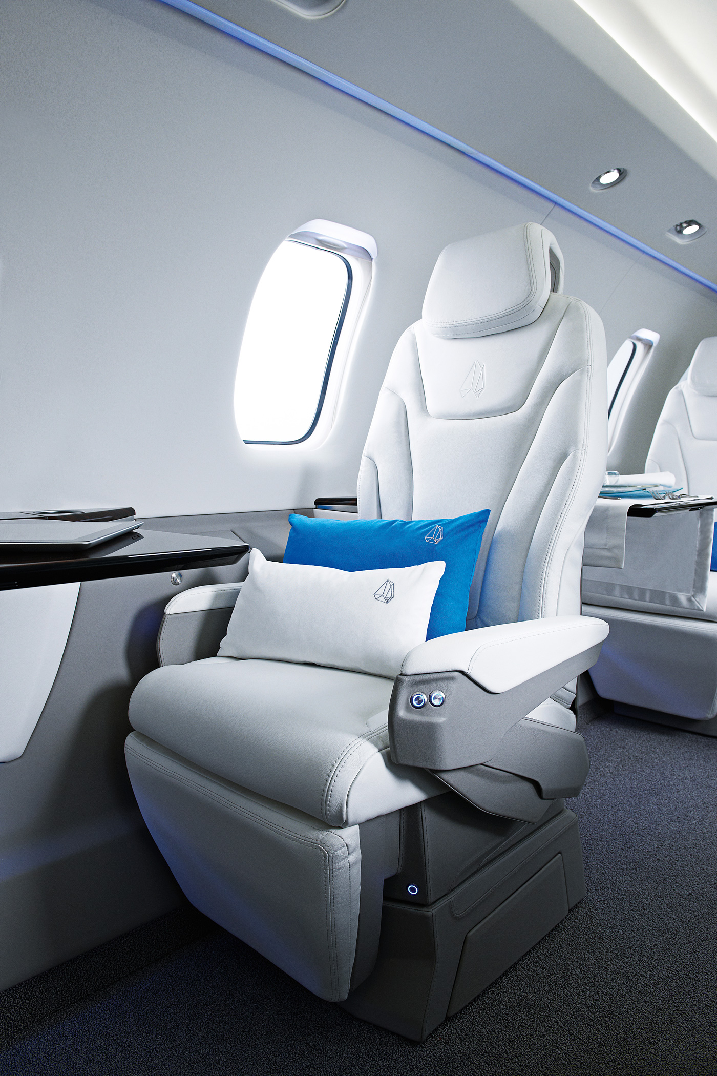 business-jet-pilatus-pc-24-08